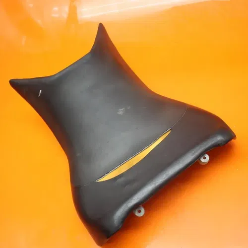 00-01 KAWASAKI NINJA ZX12R OEM FRONT DRIVERS SEAT PAD SADDLE PILLION