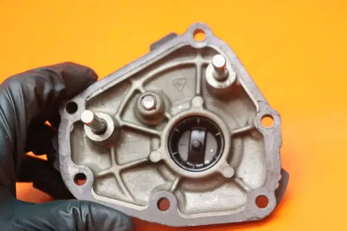 04-08 YAMAHA YZF R1 OEM ENGINE MOTOR TIMING CHAIN COVER