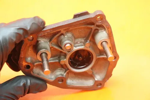 04-08 YAMAHA YZF R1 OEM ENGINE MOTOR TIMING CHAIN COVER