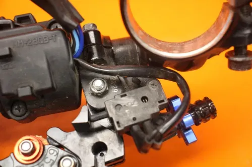 08-16 HONDA CBR1000RR OEM LEFT CLIP ON HANDLEBAR W SWITCHES 35200-MFL-671