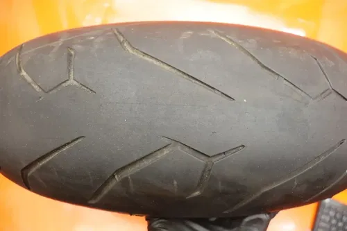 08-09 SUZUKI GSXR 600 750 REAR WHEEL BACK RIM W TIRE