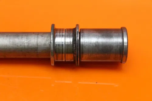 2013-2017 KAWASAKI NINJA ZX6R OEM STRAIGHT FRONT WHEEL RIM AXLE PIVOT BOLT