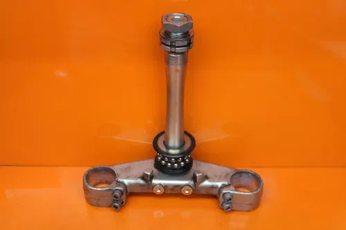 06-09 YAMAHA YZF R6S 03-04- R6 OEM STR8 FRONT FORKS CLAMP LOWER TRIPLE TREE STEM