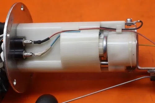 2015-2024 SUZUKI GSXR 600 750 OEM FUEL PUMP GAS PETROL SENDER UNIT