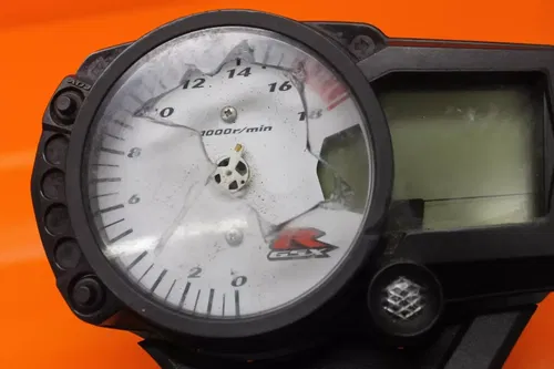 06-07 SUZUKI GSXR 750 OEM SPEEDO TACH GAUGES DISPLAY CLUSTER SPEEDOMETER
