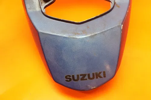 2004-2005 SUZUKI GSXR 600 REAR BACK TAIL FAIRING COWL SHROUD