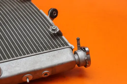 06-07 SUZUKI GSXR 600 750 OEM ENGINE RADIATOR MOTOR COOLER COOLING RADIATER