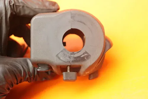 2006 YAMAHA FZ1 OEM LEFT CLIP ON HANDLE HORN SIGNALS SWITCH SWITCHES