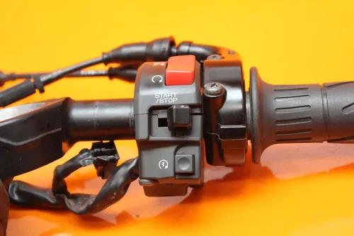 2007 2008 KAWASAKI NINJA ZX6R OEM RIGHT CLIP ON HANDLEBAR W SWITCHES *5K MILES*