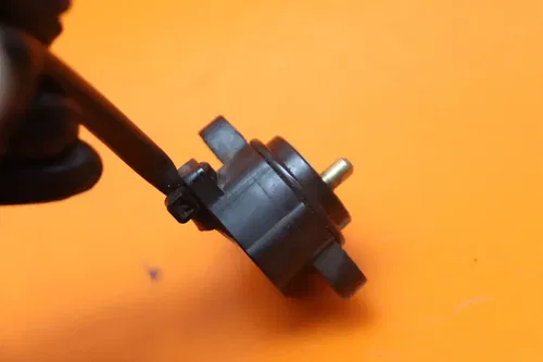 2009-2011 SUZUKI GSXR1000 OEM NEUTRAL SWITCH SENSOR