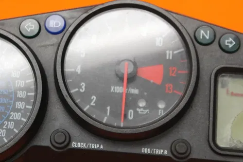 2000 KAWASAKI NINJA ZX12R OEM SPEEDO TACH GAUGES DISPLAY CLUSTER SPEEDOMETER
