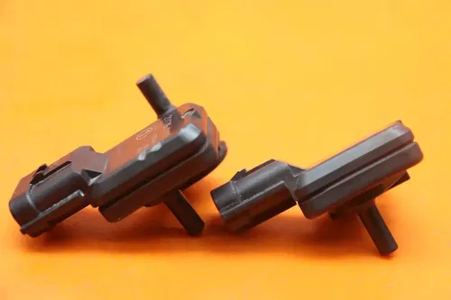 2004-2010 KAWASAKI NINJA ZX10R OEM MAP MASS AIR FLOW PRESSURE SENSOR SET