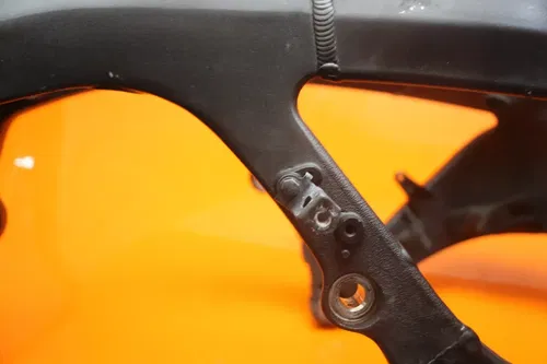 06-07 HONDA CBR1000RR STRAIGHT FRAME CHASSIS RACE/STUNT ONLY 50010-MEL-B30ZA