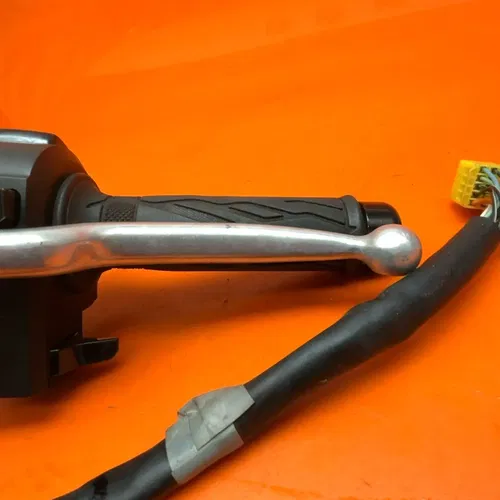 2009-2011 SUZUKI GSXR 1000 OEM LEFT CLIP ON HANDLEBAR W SWITCHES