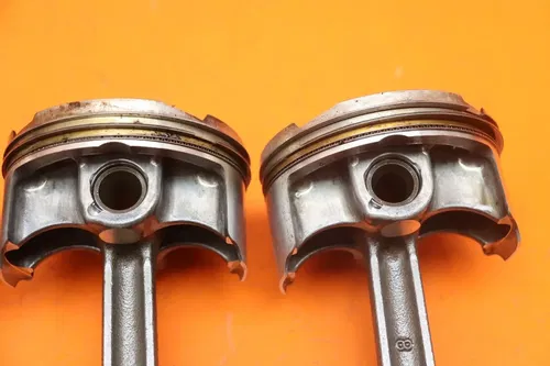 04-07 KAWASAKI NINJA ZX10R ENGINE MOTOR BLOCK PISTONS