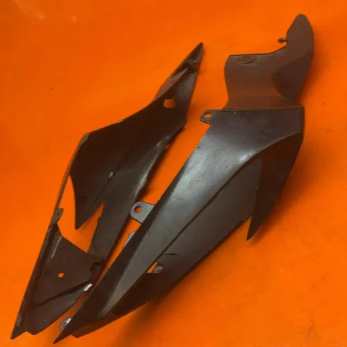11-23 SUZUKI GSXR 600 750 ZXMT LEFT RIGHT REAR BACK TAIL FAIRING COWL SHROUD SET