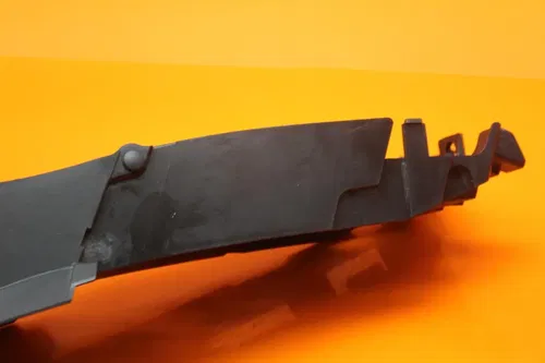 22-24 YAMAHA YZF R7 OEM REAR BACK TAIL UNDERTAIL BATTERY TRAY PLASTIC