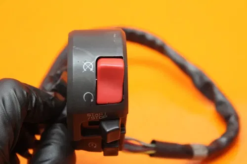 2005-2008 KAWASAKI NINJA ZX6R OEM RIGHT CLIP ON HANDLE KILL OFF START SWITCH