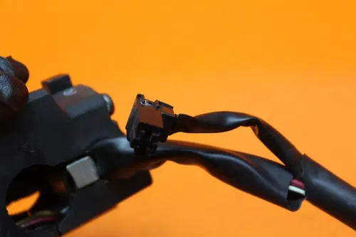 2005-2008 KAWASAKI NINJA ZX6R OEM RIGHT CLIP ON HANDLE KILL OFF START SWITCH