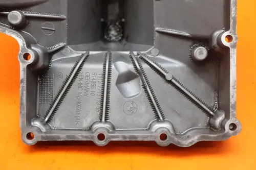 2015-2017 BMW S1000RR OEM ENGINE MOTOR BOTTOM OIL PAN COVER
