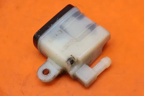 2006-2007 SUZUKI GSXR 600 750 OEM REAR BRAKE MASTER FLUID RESERVOIR TANK BOTTLE
