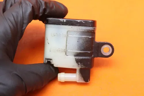 2006-2007 SUZUKI GSXR 600 750 OEM REAR BRAKE MASTER FLUID RESERVOIR TANK BOTTLE