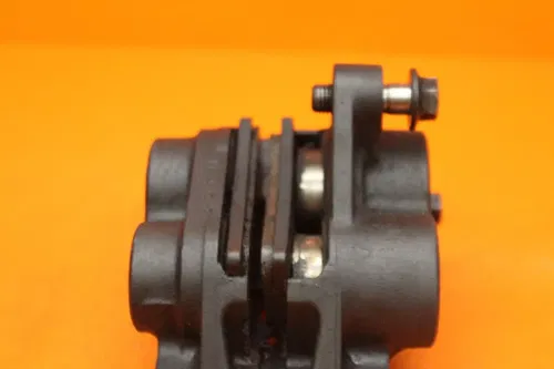 01-05 YAMAHA FZ1 OEM LEFT FRONT BRAKE CALIPER WITH PADS