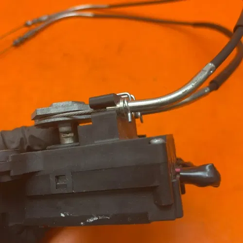 2023 11-24 SUZUKI GSXR 600 750 EXHAUST VALVE SERVO MOTOR WITH CABLES