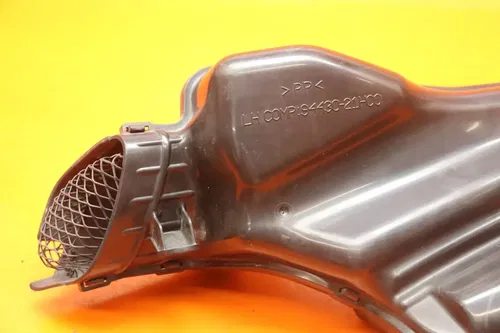 07-08 SUZUKI GSXR 1000 OEM RIGHT LEFT FRONT DUCT COVERS PANELS COWLS