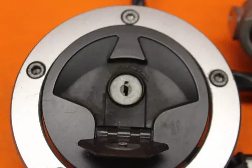12-16 KAWASAKI NINJA 650 OEM IGNITION LOCK KEY SET W/ GAS CAP AND SEAT LOCK
