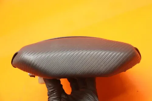2004-2006 YAMAHA YZF R1 OEM REAR BACK PASSENGER TANDEM SEAT PAD SADDLE PILLION