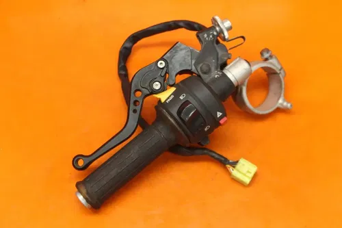 01-05 SUZUKI GSXR 600 750 OEM LEFT CLIP ON HANDLEBAR W SWITCHES AND  LEVER