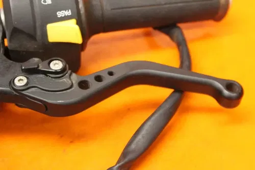 01-05 SUZUKI GSXR 600 750 OEM LEFT CLIP ON HANDLEBAR W SWITCHES AND  LEVER