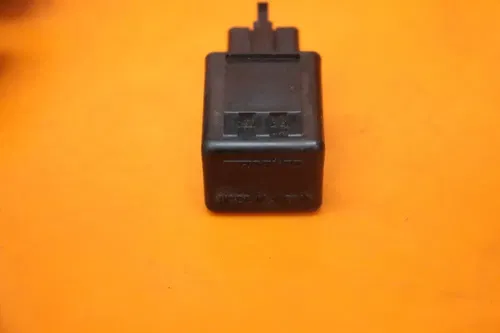 2006-2011 KAWASAKI NINJA ZX14 ZX14R OEM TURN SIGNAL BLINKER RELAY FLASHER SWITCH