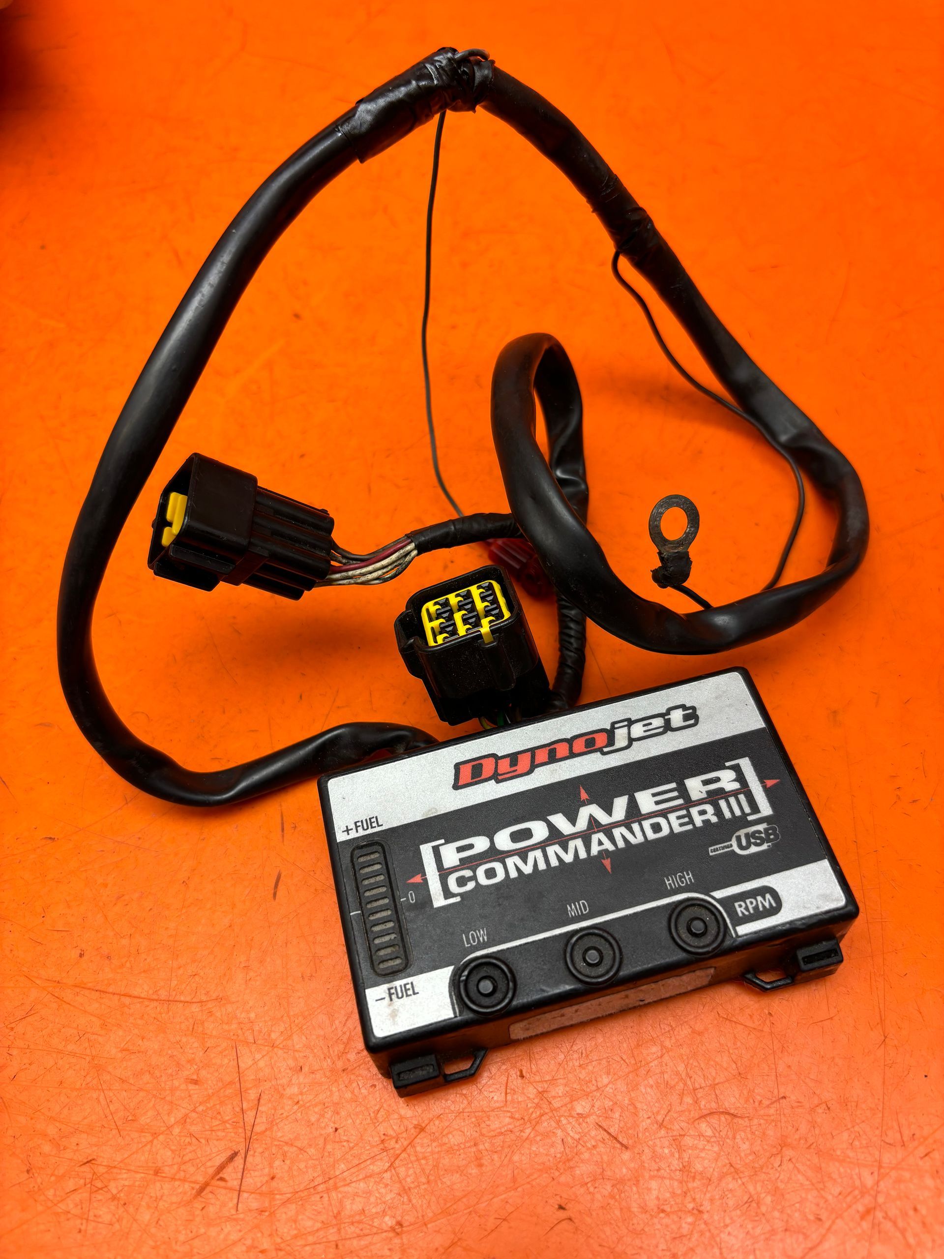 2007-2008 YAMAHA R1 DYNOJET POWER COMMANDER 3 III FUEL INJECTION MODULE