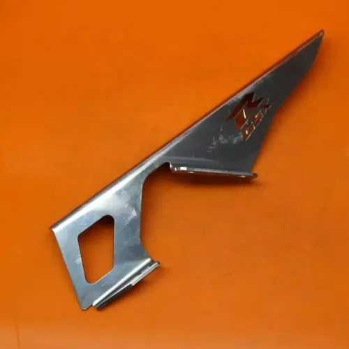 2001 2004 SUZUKI GSXR 1000 AFTERMARKET CHROME REAR BACK DRIVE CHAIN GUARD COVER