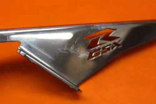 2001 2004 SUZUKI GSXR 1000 AFTERMARKET CHROME REAR BACK DRIVE CHAIN GUARD COVER
