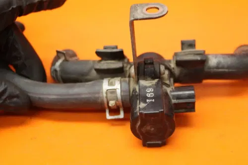 06-16 2006 YAMAHA YZF R6 OEM AIR VALVE SOLENOID TOP ENGINE SWITCH SENSOR