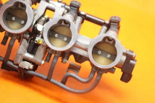 2007-2008 KAWASAKI NINJA ZX6R OEM MAIN FUEL INJECTORS / THROTTLE BODIES