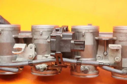 2007-2008 KAWASAKI NINJA ZX6R OEM MAIN FUEL INJECTORS / THROTTLE BODIES
