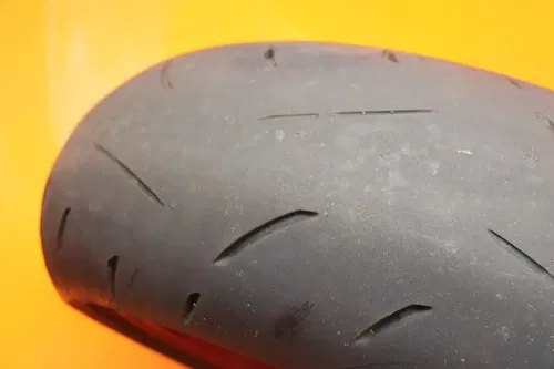 2023 11-24 SUZUKI GSXR 600 750 OEM STRAIGHT REAR WHEEL BACK RIM W DUNLOP TIRE