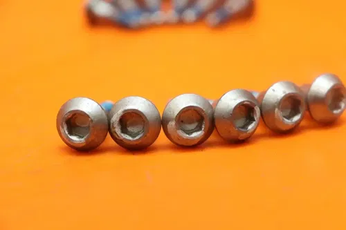 05-24 SUZUKI GSXR 1000 OEM FRONT BRAKE ROTOR BOLTS DISC HARDWARE SCREW SET NICEE
