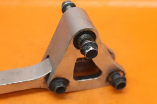 09-11 YAMAHA YZF R1 OEM REAR DOGBONE SHOCK LINKAGE LINK