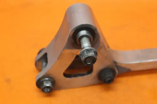 09-11 YAMAHA YZF R1 OEM REAR DOGBONE SHOCK LINKAGE LINK