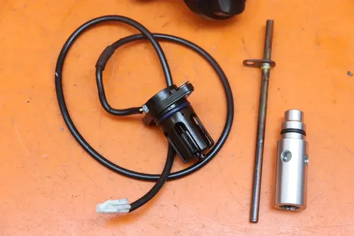 06-09 YAMAHA YZF R6S 03-05 R6 OEM ENGINE MOTOR BOTTOM OIL PAN COVER