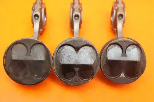 2013 TRIUMPH DAYTONA 675 OEM ENGINE MOTOR BLOCK PISTONS