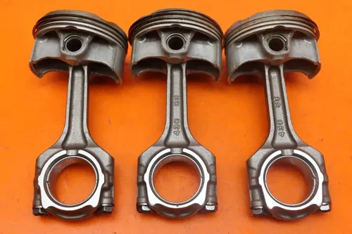 2013 TRIUMPH DAYTONA 675 OEM ENGINE MOTOR BLOCK PISTONS