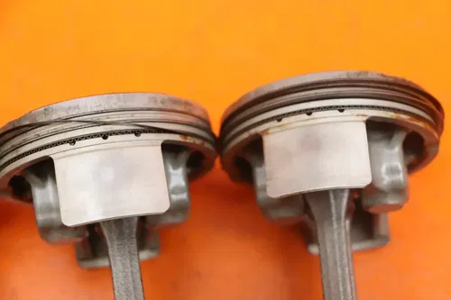 2013 TRIUMPH DAYTONA 675 OEM ENGINE MOTOR BLOCK PISTONS