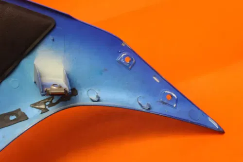 05-06 YAMAHA YZF R1 ZXMT RIGHT MID UPPER SIDE FAIRING COWL PLASTIC