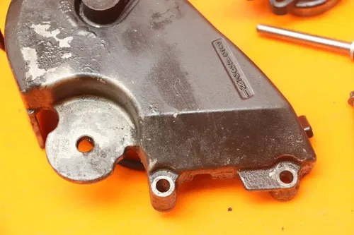 03-05 SUZUKI SV1000 OEM ENGINE SPROCKET COVER